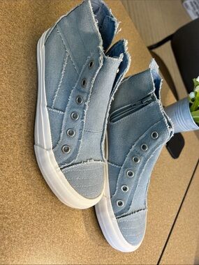 Gypsy Jazz Light Blue Frayed Canvas High-Top Slip-On Sneakers